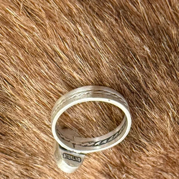 Number 8 Mine Turquoise Silver Ring - Picture 6 of 9